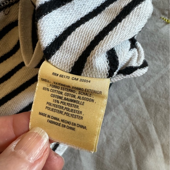 Anthropologie brand Deletta off-white & black stripe top with 3/4 sleeves. M. - Picture 5 of 6